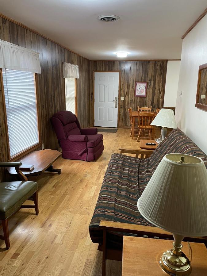 Pine Valley Motel Spruce Pine Eksteriør bilde