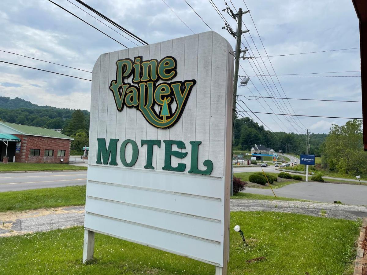 Pine Valley Motel Spruce Pine Eksteriør bilde